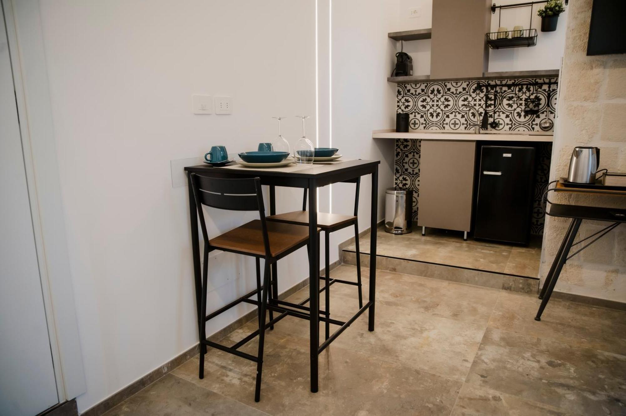 Petrina Home - Suite Rooms Barletta Buitenkant foto