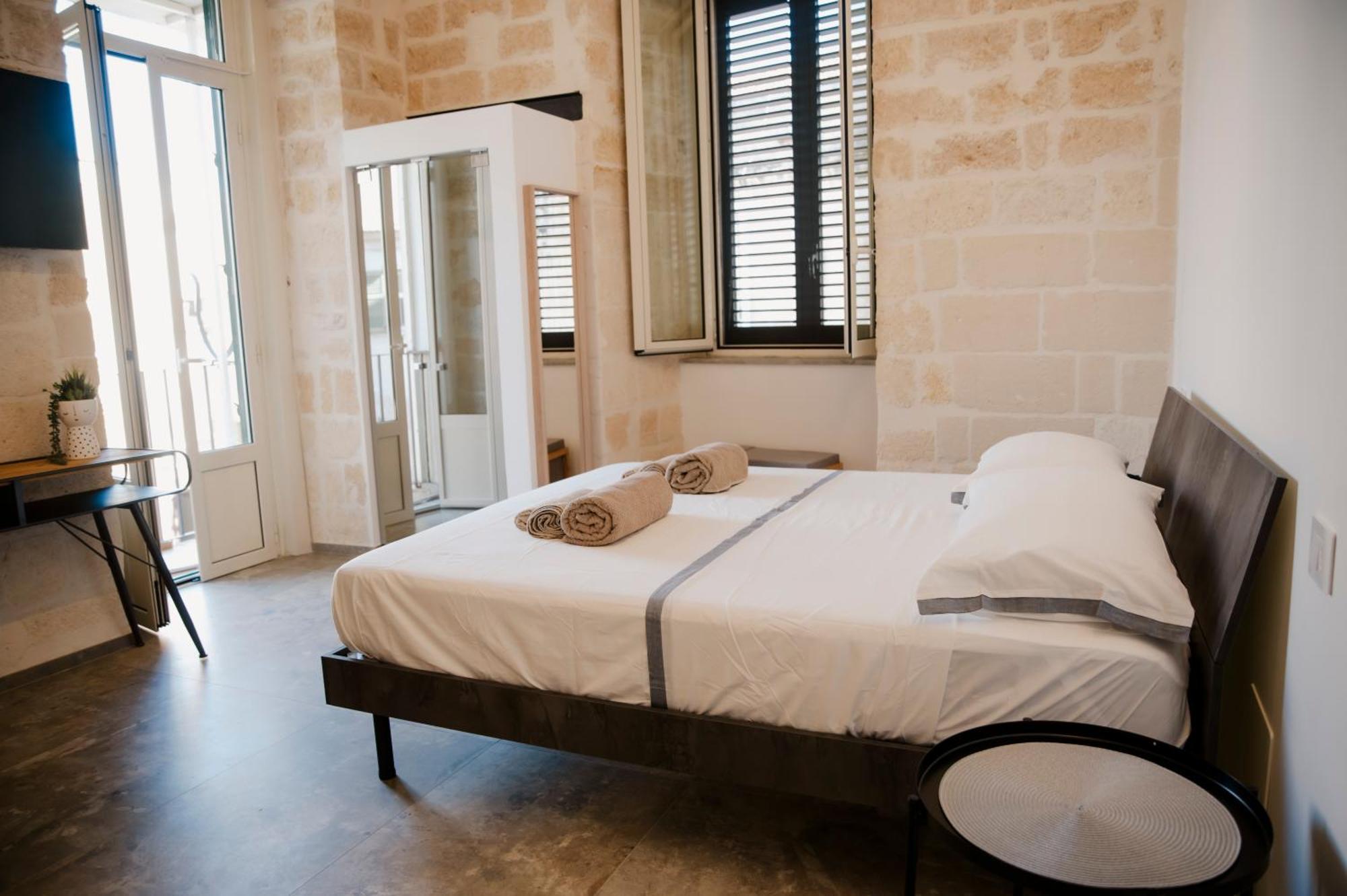 Petrina Home - Suite Rooms Barletta Buitenkant foto