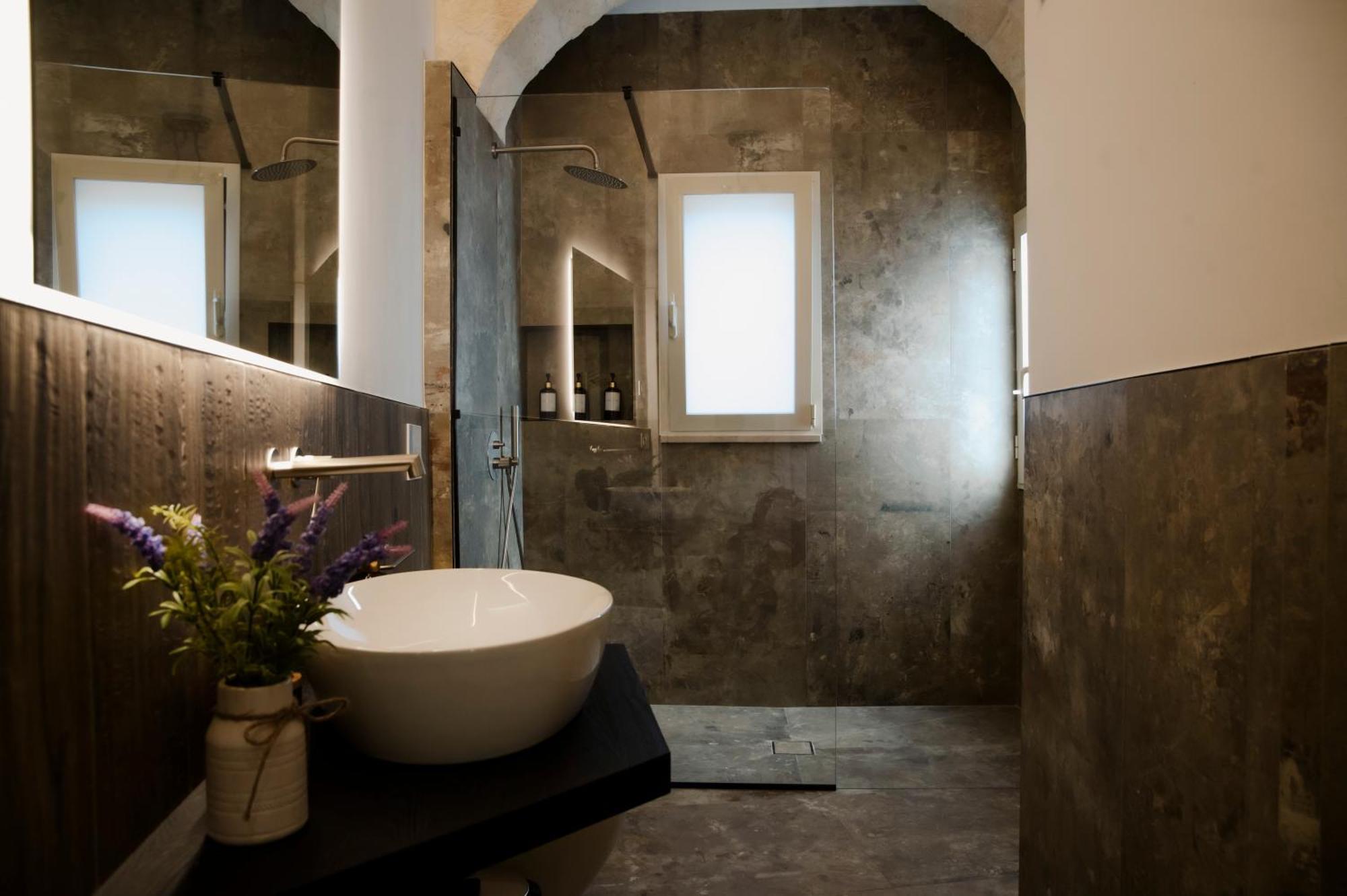 Petrina Home - Suite Rooms Barletta Buitenkant foto