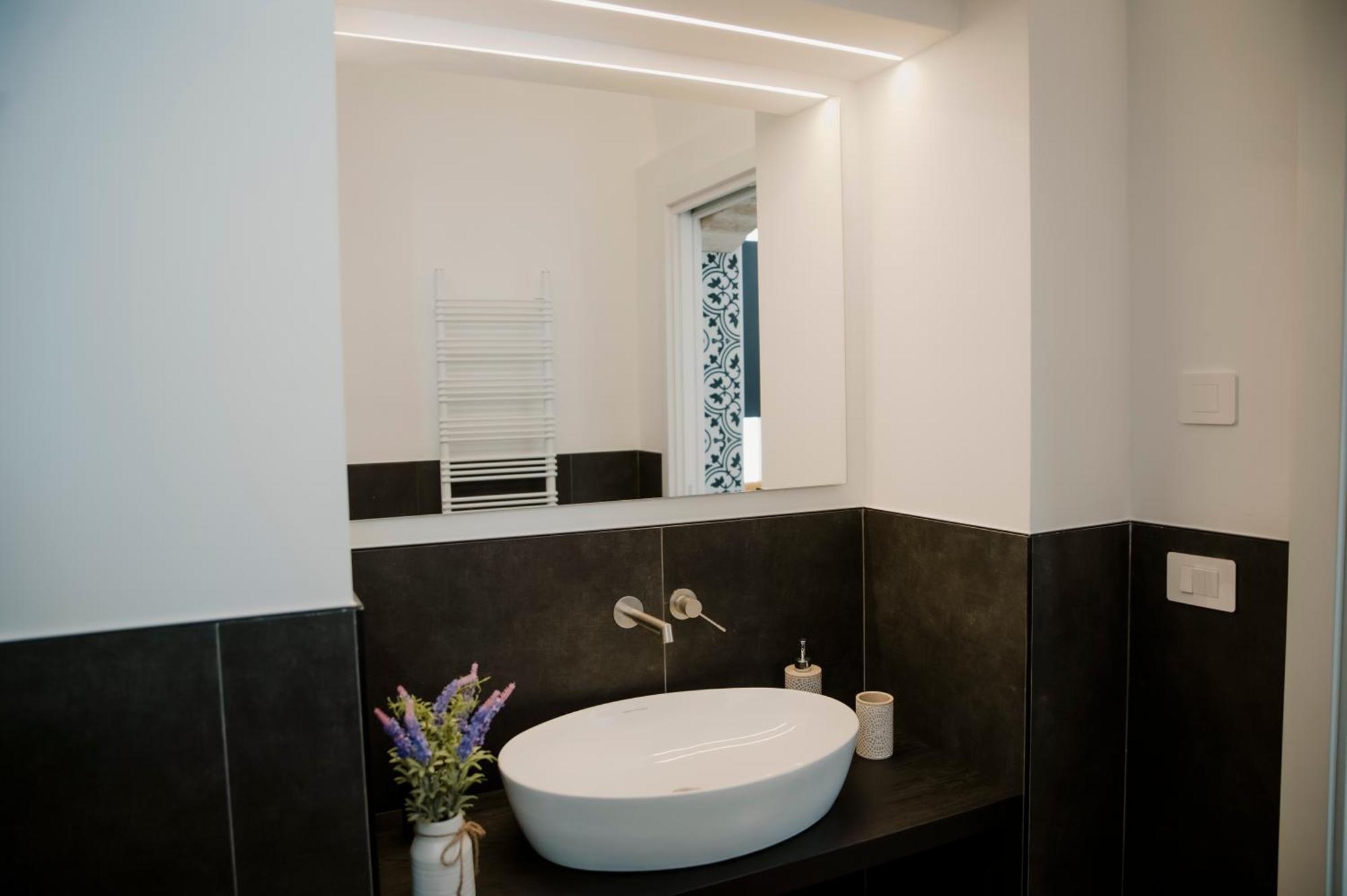 Petrina Home - Suite Rooms Barletta Buitenkant foto