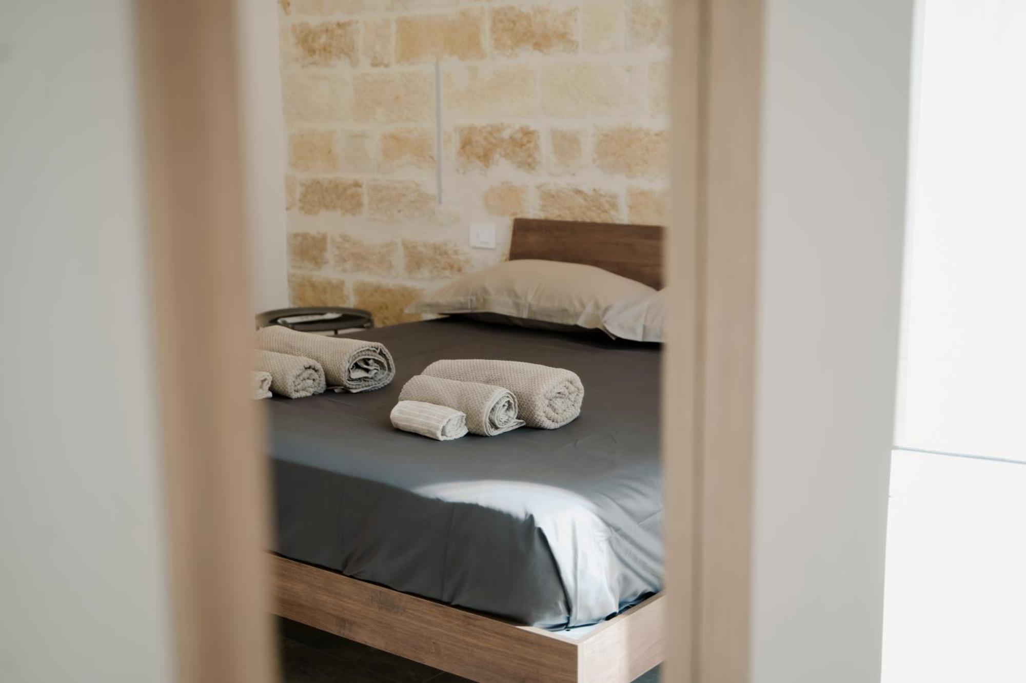 Petrina Home - Suite Rooms Barletta Buitenkant foto