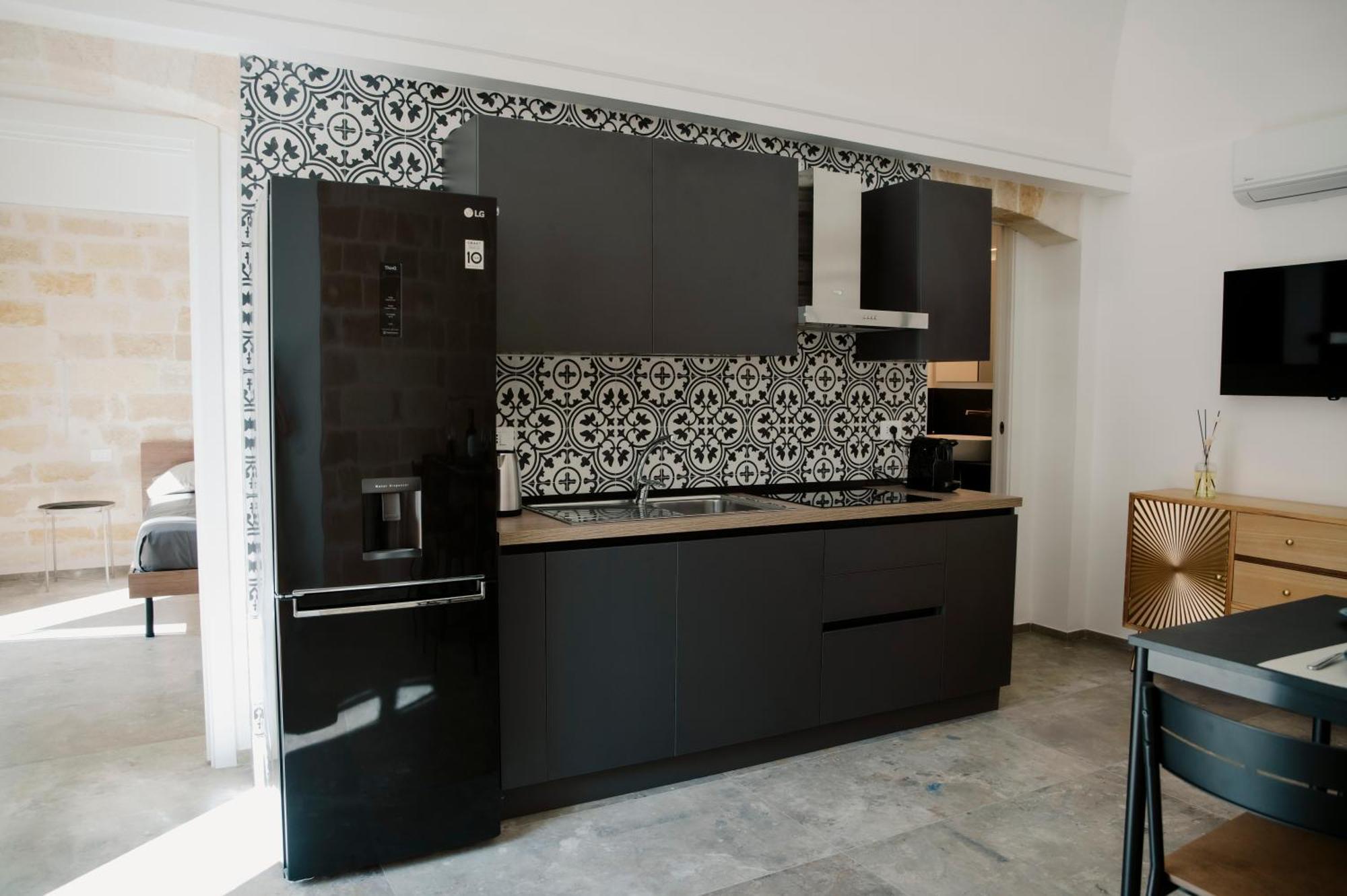Petrina Home - Suite Rooms Barletta Buitenkant foto